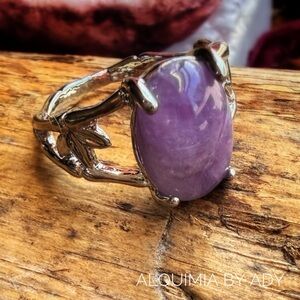Alquimia Silver Ring with Lavender Stone